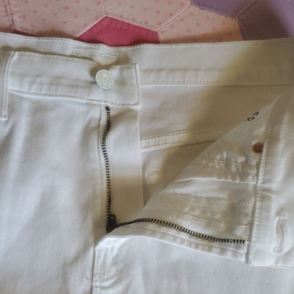 Mother Jeans The Rascal Slit Flip Short In Glass Slipper Mid Rise 2.5" I… - Picture 13 of 16